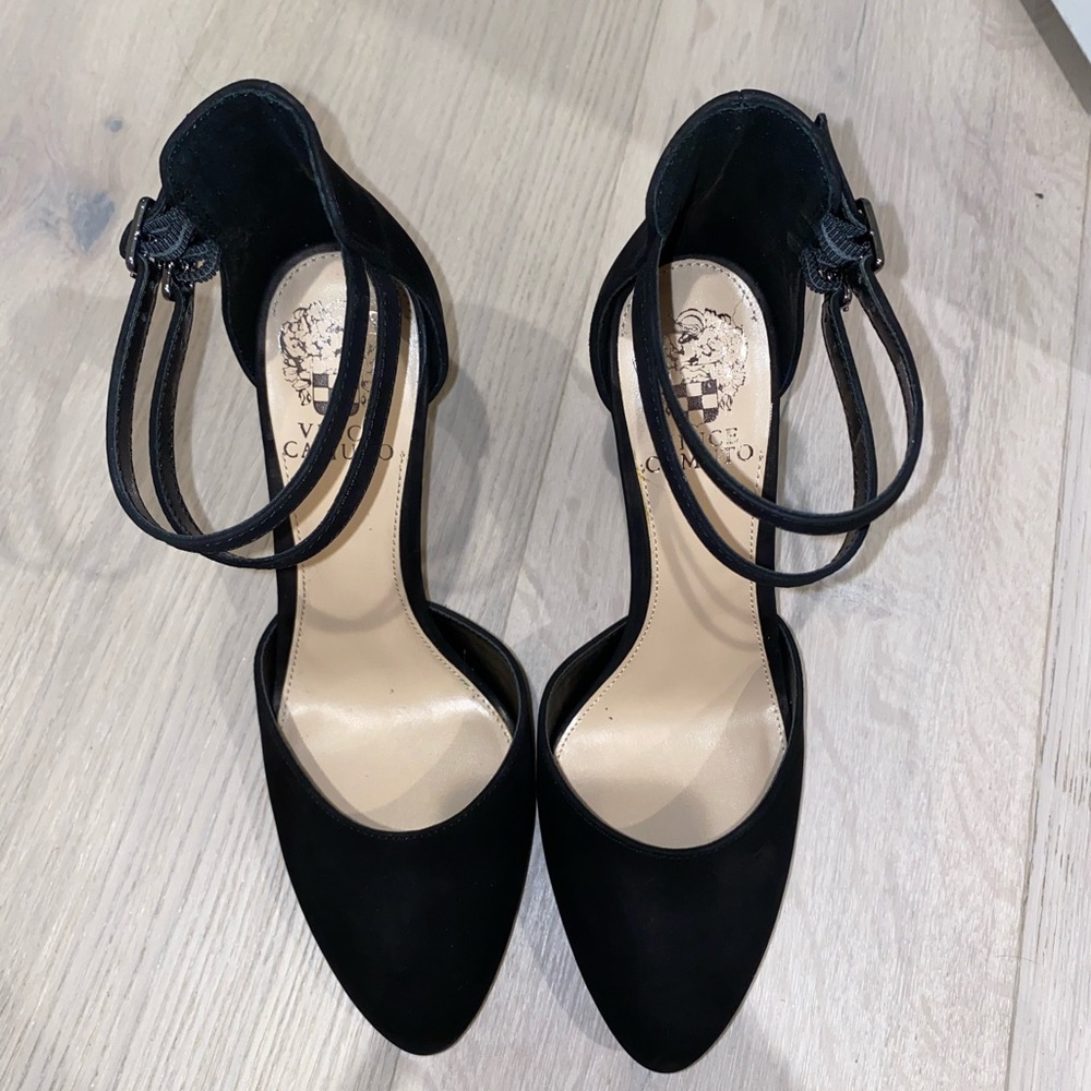 Brand New with Box Vince Camuto Black Pumps